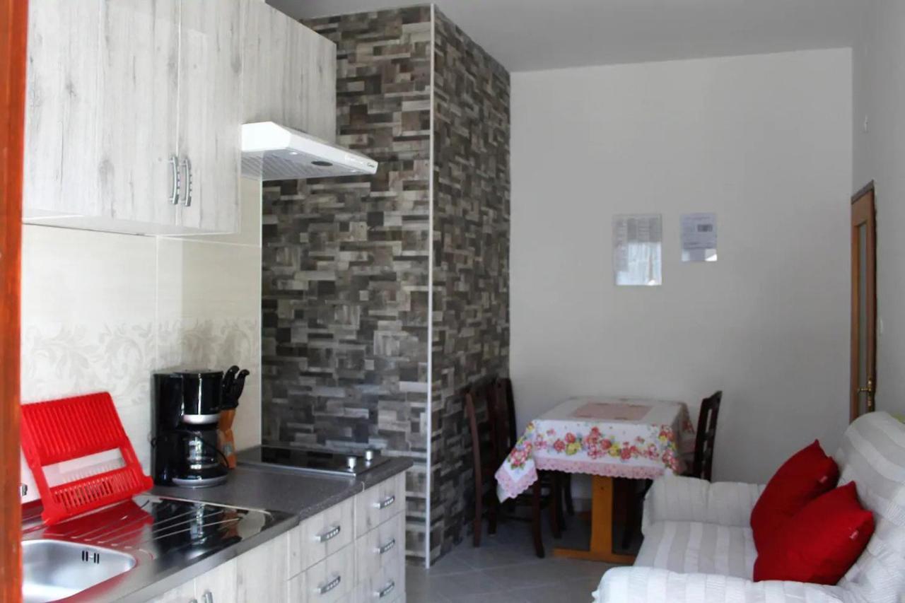 Laura'S Apartment Porec Exterior photo